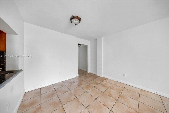 Photo - 6545 Indian Creek Dr Unit 504