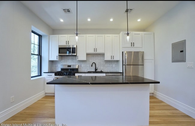 413 Westervelt Ave Unit 3rd Floor