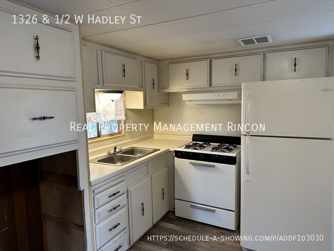 Photo - 1326-1322 W Hadley St