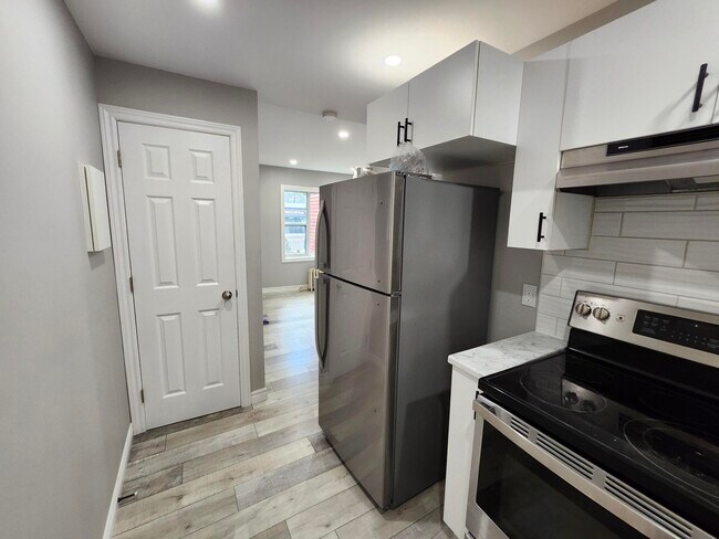 Photo - 90 Wentworth St Unit 2