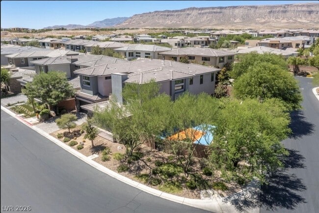 Photo - 47 Pristine Glen St