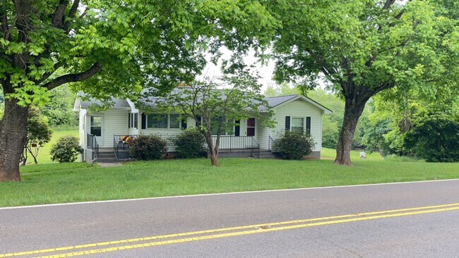 Photo - 3 bed 2 bath Rental