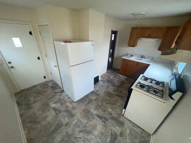 17 Ruth Ct