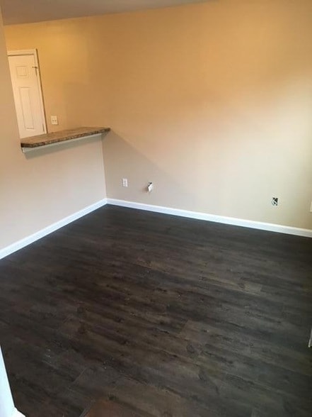 Photo - 5646 Hyacinth Ln