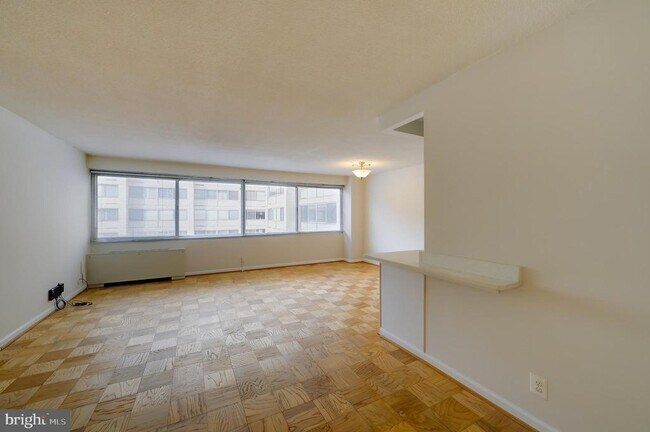 Photo - 4515 Willard Ave Unidad 1114S