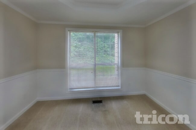 Photo - 2290 Lost Forest Ln SW