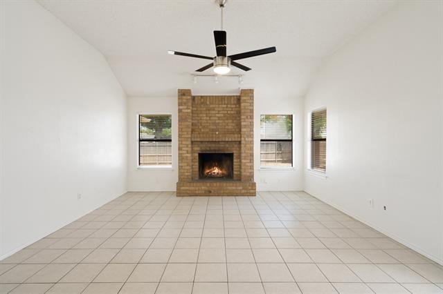Photo - 750 Rosehill Ln
