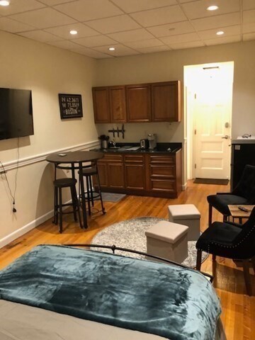 Photo - 302 Newbury St Apartment Unit 02