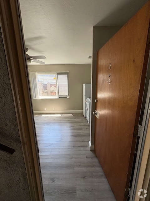 Building Photo - 5499 Claremont Ave Rental