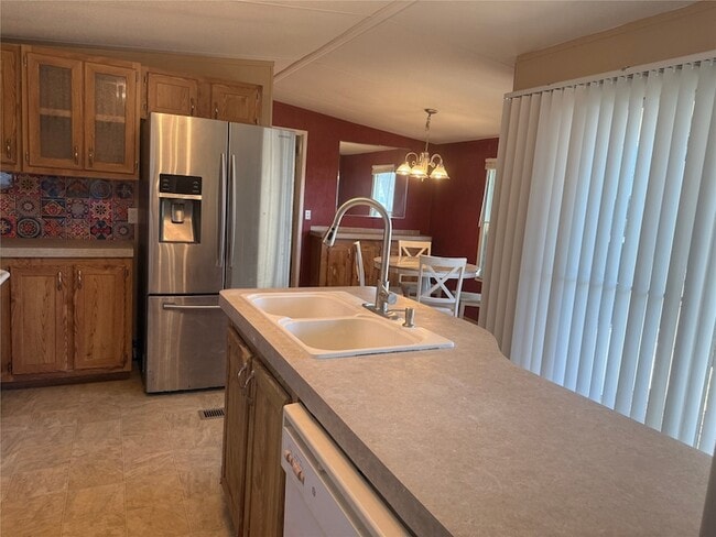 14 Walnut Bend
