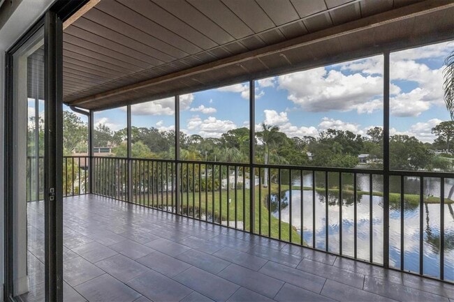 Photo - 5565 Ashton Lake Dr Unit 5565