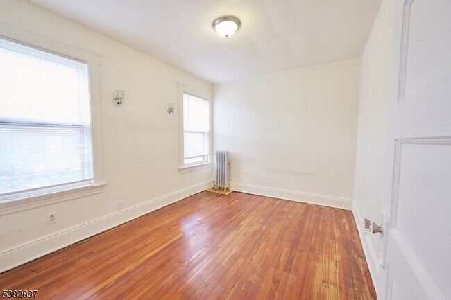 Photo - 175 Madison Ave Unidad 1