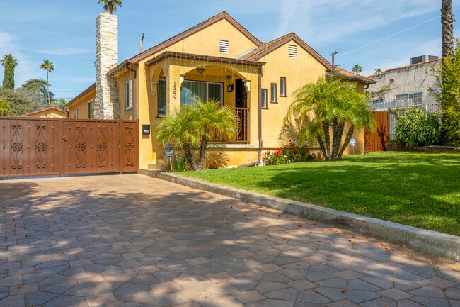 Photo - 1349 Winchester Ave House
