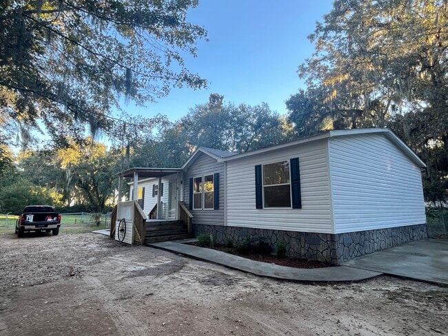 Photo - 2243 Limerick Rd