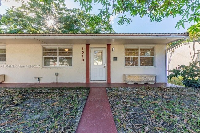 Photo - 1010 N 69th Way