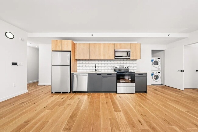 Photo - 336 E 112th St Unit 710