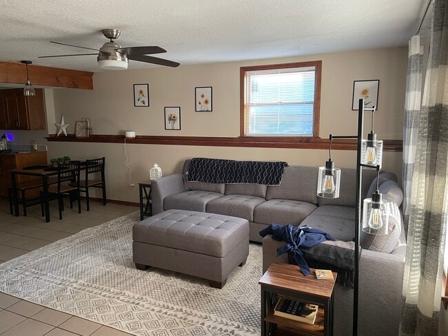 Photo - 408 Summerset Dr