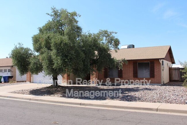 Photo - 602 W Kilarea Ave