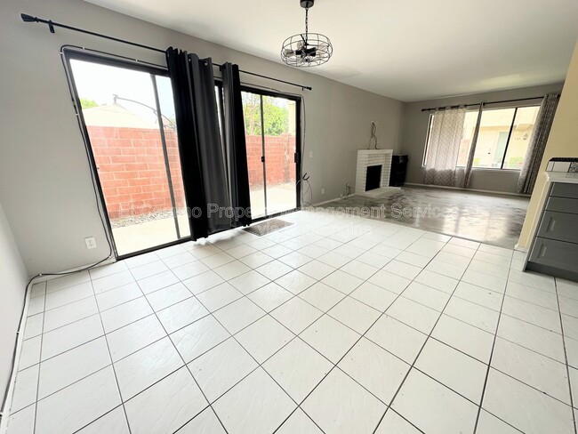 Photo - 955 Lamark Ln