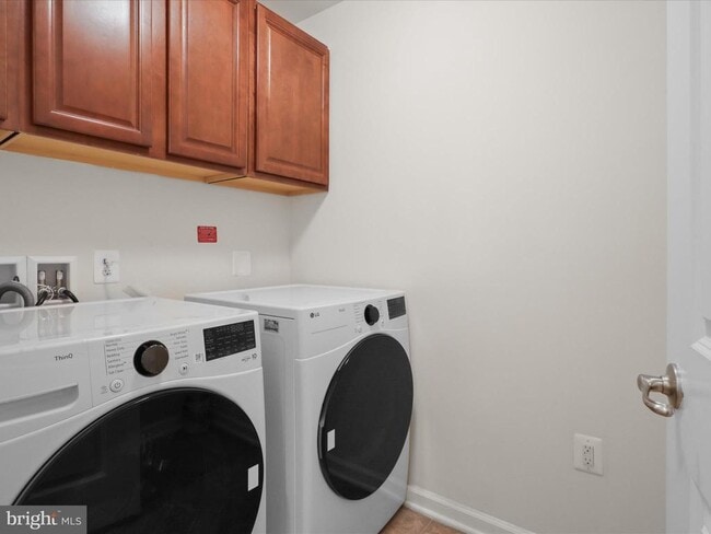 Photo - 41639 Adamson Dr