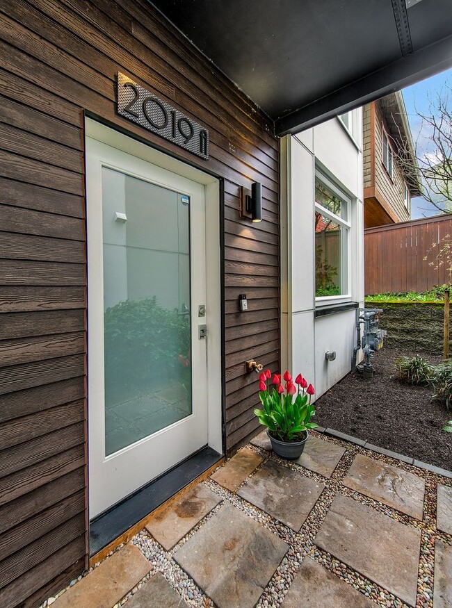 3bd/1.75ba Seattle Townhouse - 3bd/1.75ba Seattle Townhouse