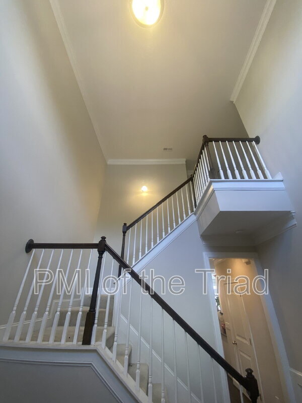 Photo - 2953 York Pl Dr NE