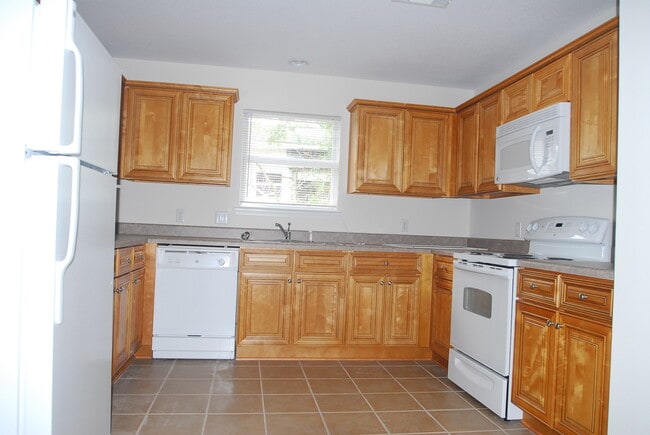 2211 16th Ave