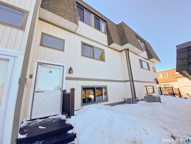 Photo - 29 Salmon Run Unit 29