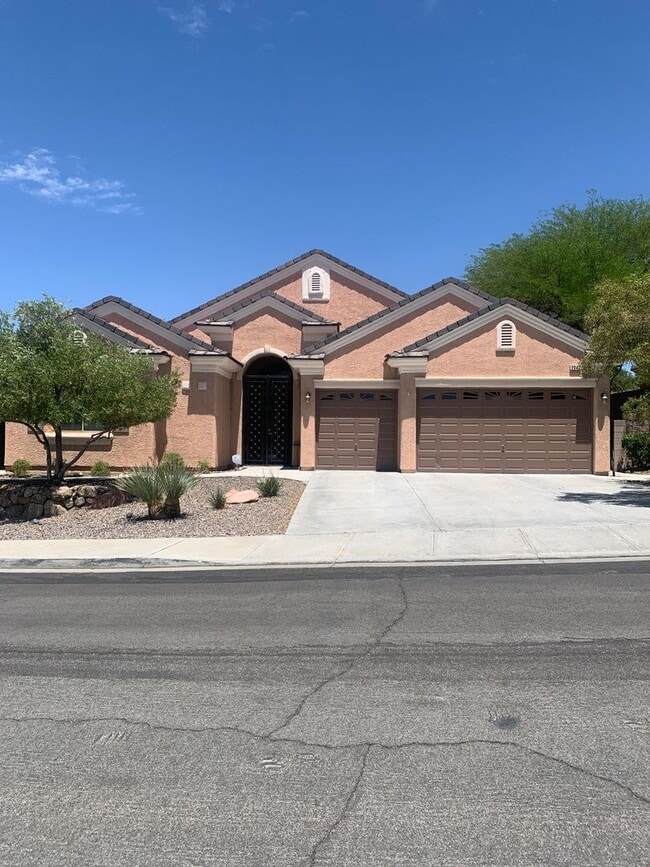 Building Photo - Beautifully Upgraded Single-Story Home in Coventry at Anthem!