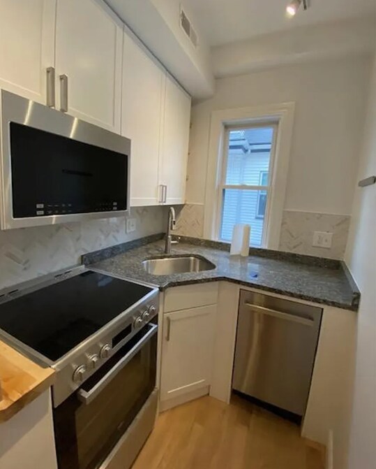 Building Photo - 37 Spencer Ave Unit 2 Rental