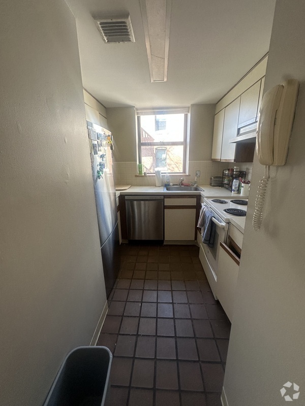 Building Photo - 84 Gainsborough St Unit 305W Rental