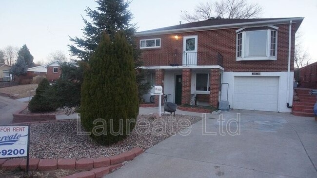 Building Photo - 1010 W Stanford Dr Rental