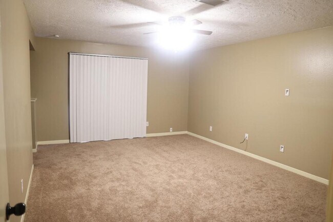 Photo - 23527 Canyon Lake Dr