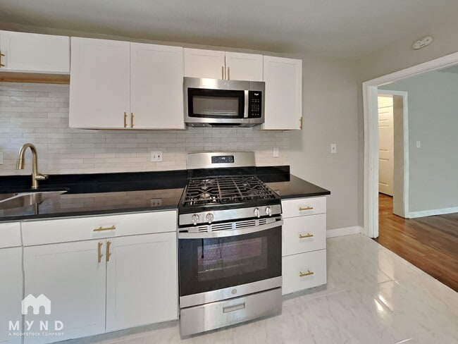 Photo - 1319 Campbellton Rd SW