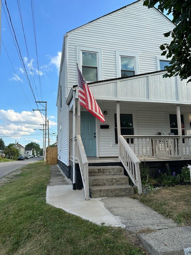 Photo - 629 Sheldon Ave