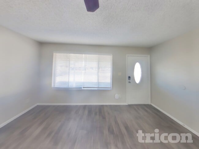 Photo - 7475 W Beryl Ave