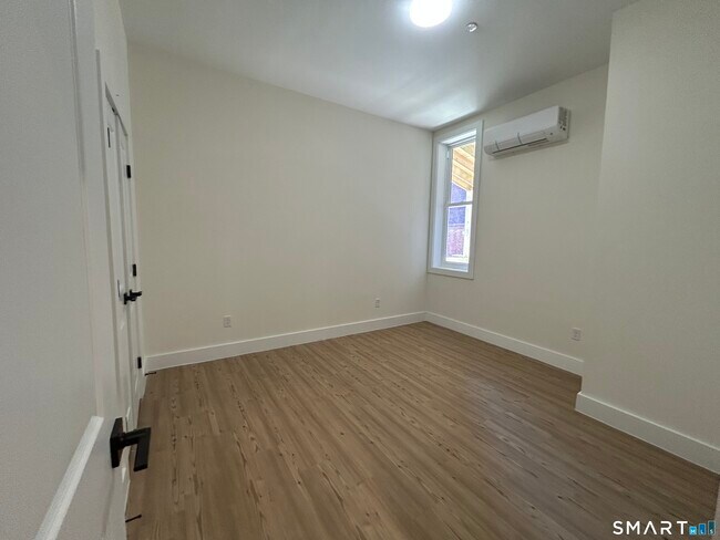 Photo - 472 Main St Unit 2A
