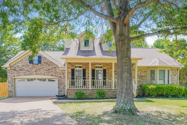 Building Photo - 1317 Ravenna Ct S