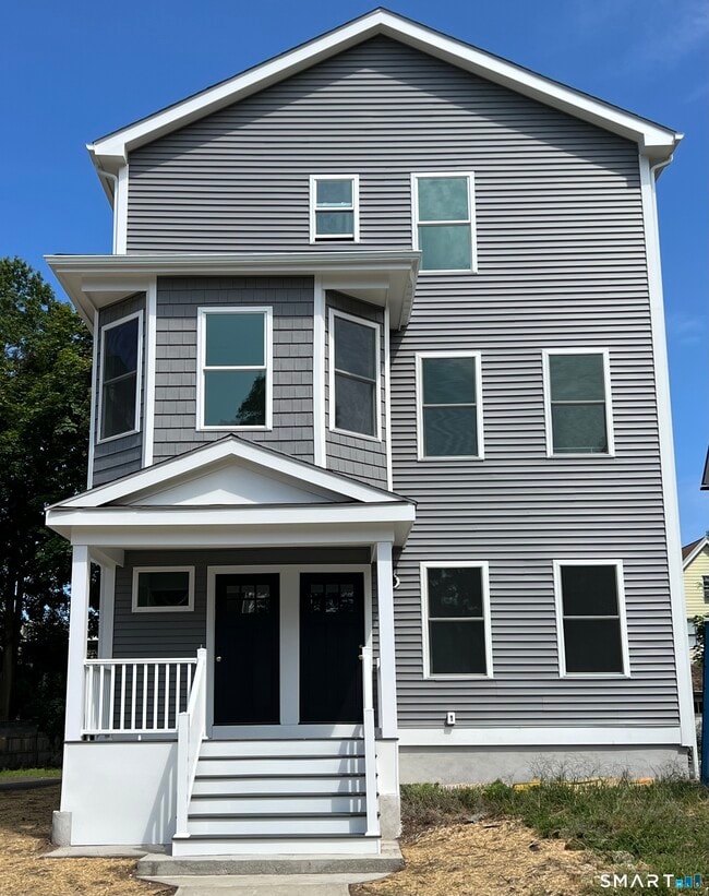 Building Photo - 37 Woodland St Unit 2