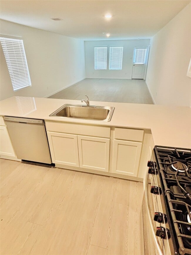 Building Photo - 1735 W Stroker Rd