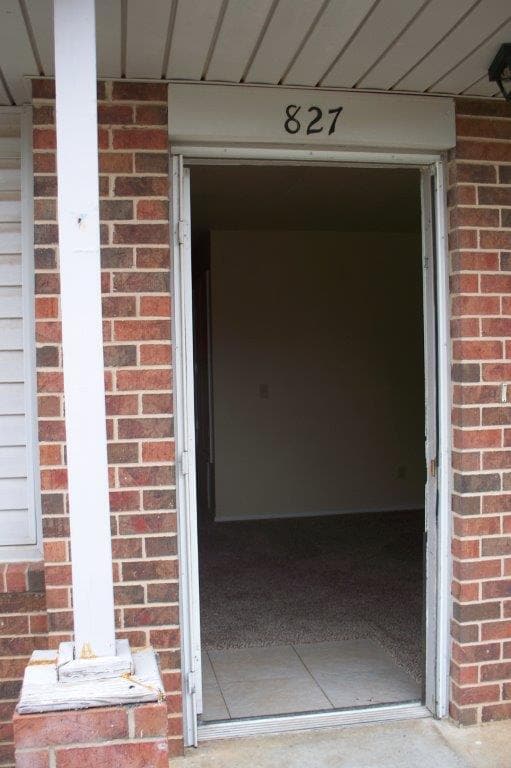 Photo - 827 Russell Cir