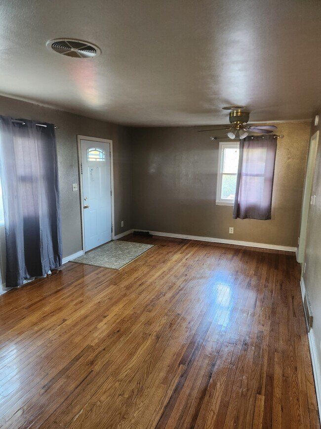 Photo - 211 E Jackson St Unit 211 east jackson