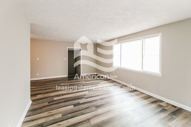 Photo - 1360 Forest Hill Rd