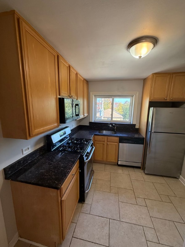 Photo - 2950 W Arthur Ave Unidad 3