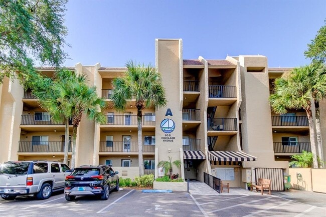 Building Photo - 90 S Highland Ave Unit 112