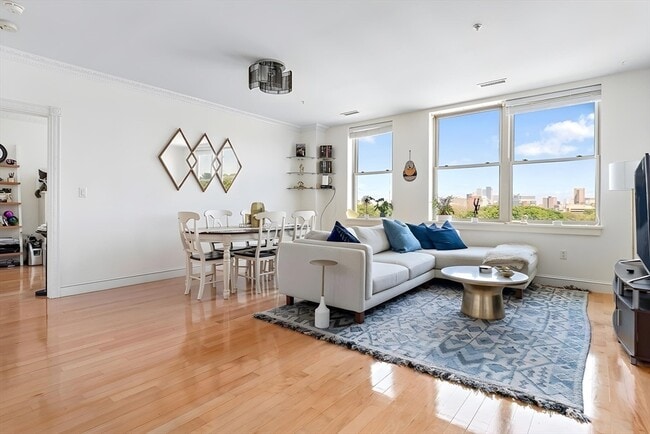 Photo - 323 Boylston St Unit 602