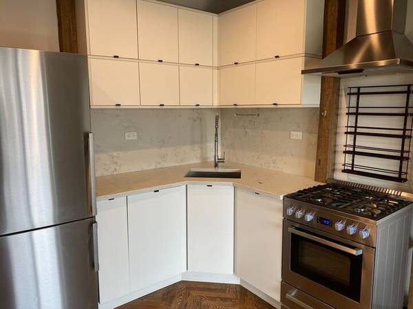 Photo - 218 Montrose Ave Unit 2