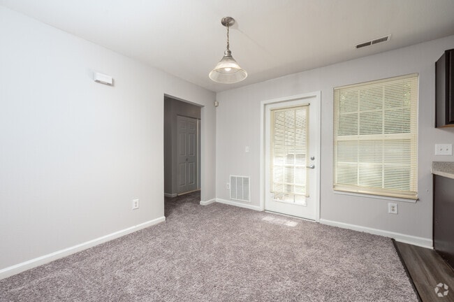 4BR, 2BA - 1,365SF - Dining Room