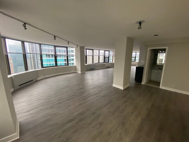 Photo - 333 E Ontario St Unidad 4511