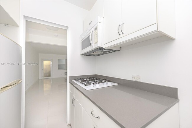 Photo - 6944 Byron Ave Unit 6